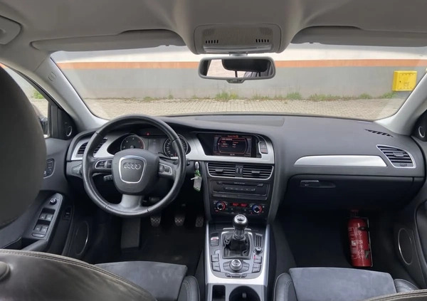 Audi A4 cena 34900 przebieg: 200000, rok produkcji 2008 z Sulejów małe 781